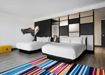 Aloft Kansas City Country Club Plaza hotel thumbnail 7