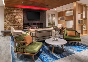 Fairfield by Marriott Inn & Suites Winters Davis hotel thumbnail 3