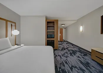 Fairfield Inn & Suites By Marriott Norfolk hotel thumbnail 4