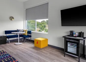 Aloft Nashville Airport hotel thumbnail 6