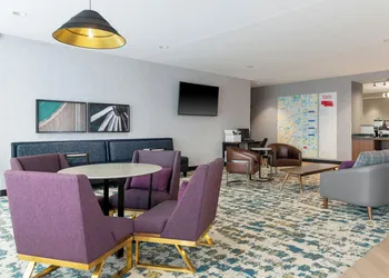 Towneplace Suites By Marriott Norfolk hotel thumbnail 2