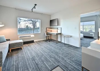 Towneplace Suites By Marriott Norfolk hotel thumbnail 4