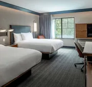 Courtyard By Marriott Olympia hotel detail image 5