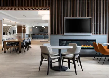 Residence Inn By Marriott St. Louis Clayton hotel thumbnail 2