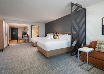 Residence Inn By Marriott St. Louis Clayton hotel thumbnail 3