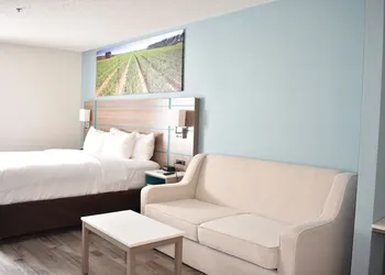 Clarion Pointe Vidalia - Lyons West hotel thumbnail 7