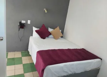 Hotel Nayar hotel thumbnail 8