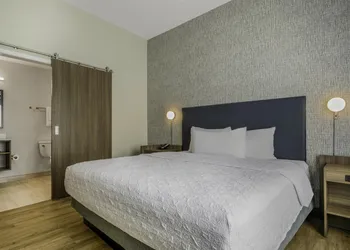 Home2 Suites By Hilton Cincinnati Midtown Oakley hotel thumbnail 8