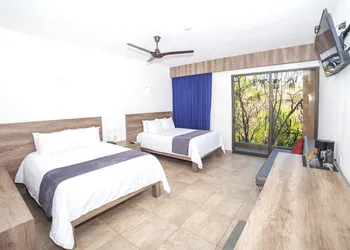 Coral Blue Huatulco All Inclusive hotel thumbnail 4