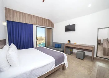 Coral Blue Huatulco All Inclusive hotel thumbnail 6