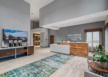 Hampton Inn Morro Bay hotel thumbnail 2