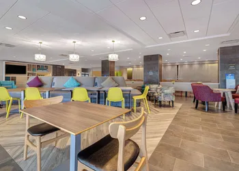 Home2 Suites By Hilton Allentown Bethlehem Airport hotel thumbnail 2