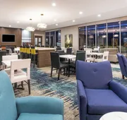La Quinta Inn & Suites by Wyndham Valdosta hotel detail image 3