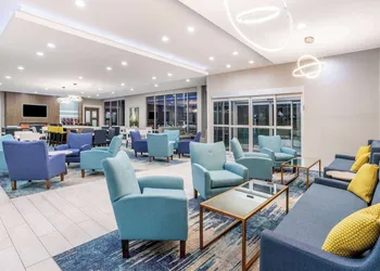 La Quinta Inn & Suites by Wyndham Valdosta hotel thumbnail 4