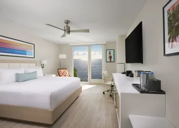 Sunseeker Resort Florida Gulf Coast, Curio Collection Hilton hotel thumbnail 3