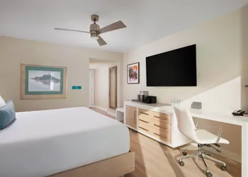 Sunseeker Resort Florida Gulf Coast, Curio Collection Hilton hotel thumbnail 5