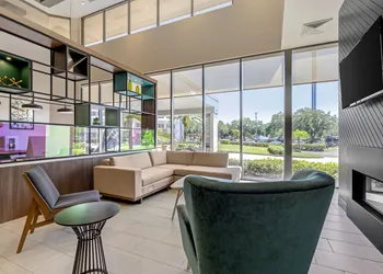 Holiday Inn Orlando International Dr-ICON by IHG hotel thumbnail 5