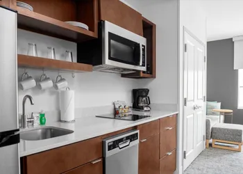 Towneplace Suites By Marriott Tampa Clearwater hotel thumbnail 6