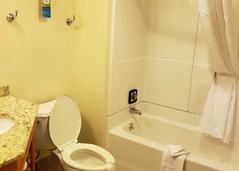 A Victory Hotel & Suites hotel thumbnail 6