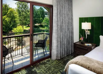 Grand Bohemian Lodge Greenville, Autograph Collection hotel thumbnail 8