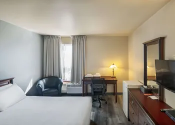 Econo Lodge hotel thumbnail 4