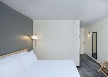 Econo Lodge hotel thumbnail 7
