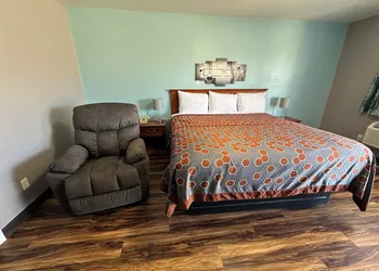 Riverside Motel hotel thumbnail 8