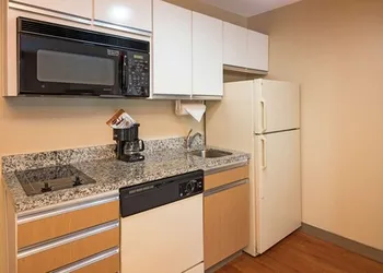 MainStay Suites Chicago Hoffman Estates hotel thumbnail 7