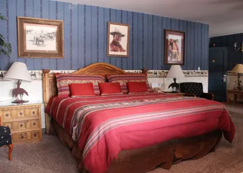 Howard Johnson by Wyndham Springerville hotel thumbnail 8