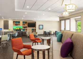 Home2 Suites by Hilton Leesburg hotel thumbnail 2