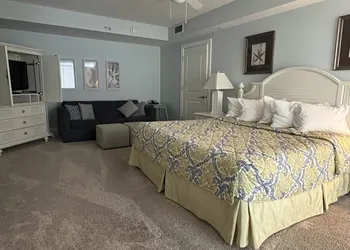 Miramar Condominiums hotel thumbnail 2