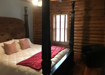 Beachwoods Inn hotel thumbnail 4