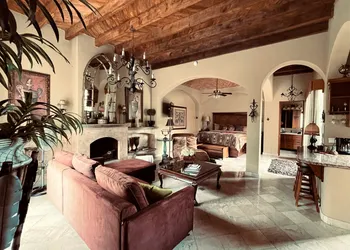 Casa Grande Luxury Accommodations hotel thumbnail 2