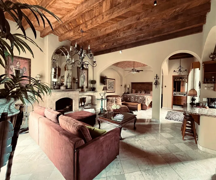 Casa Grande Luxury Accommodations hotel detail image 2