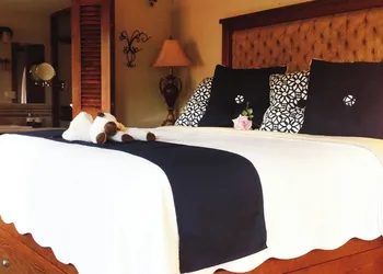 Casa Grande Luxury Accommodations hotel thumbnail 6