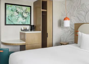 SpringHill Suites by Marriott New York Manhattan/Chelsea hotel thumbnail 5