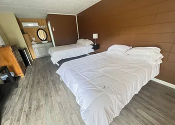 Falls of Rough Motel hotel thumbnail 6