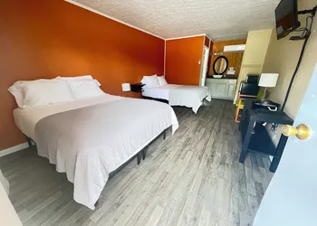 Falls of Rough Motel hotel thumbnail 7