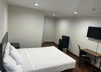 Lanai Motel hotel thumbnail 4