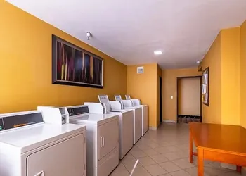 Sun Valley Suites hotel thumbnail 6