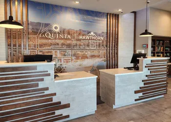 Hawthorn Extended Stay by Wyndham Del Rio hotel thumbnail 2