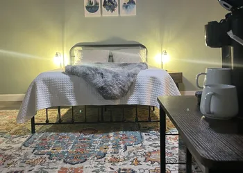 The Arsenal Inn hotel thumbnail 2
