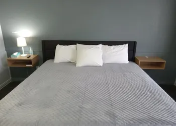 Western Hills Motel hotel thumbnail 5