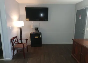 Western Hills Motel hotel thumbnail 7