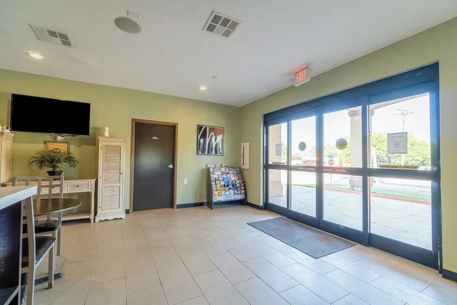 Moulton Inn & Suites By OYO Near Shiner TX hotel detail image 6