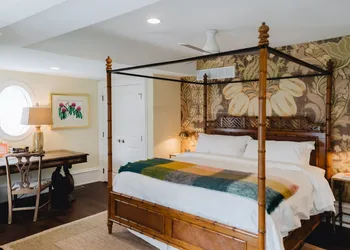 The Lilley Mansion Bed & Breakfast hotel thumbnail 4