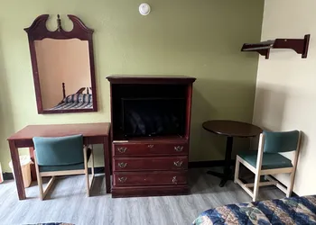 Country Inn-Giddings hotel thumbnail 3