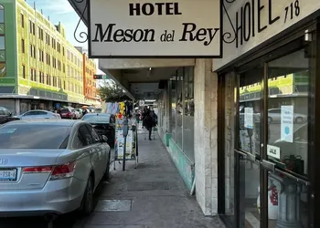 Meson Del Rey hotel thumbnail 7