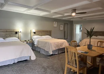 BlueGem Motel hotel thumbnail 5