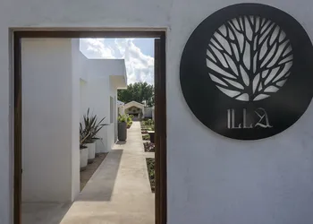Illa Cozumel hotel thumbnail 2